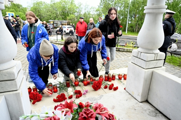 Невыразимая боль и светлая память: памятные мероприятия в Мурманской области!