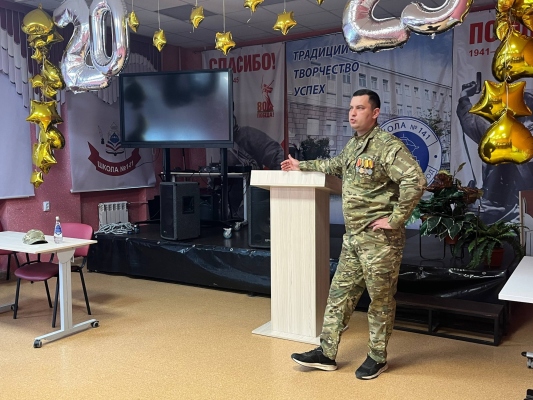 Участник СВО Александр Курицын встретился с нижегородскими школьниками в рамках патриотического проекта «Герои Родины»
