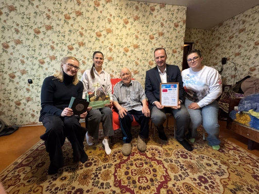 Волонтёры Победы навестили Фахрутдинова Асхата Галлямовича