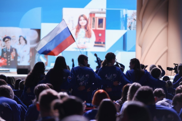 Более 500 000 добровольцев Международного волонтёрского корпуса 80-летия Победы сопроводили памятные и праздничные мероприятия