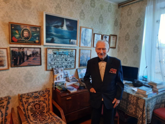 Капитан-лейтенант Станислав Александрович Звездов – человек удивительной судьбы