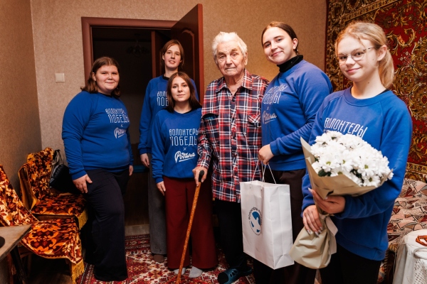 Волонтёры Победы поздравили нижегородского ветерана Григория Гребенюка со 102-летием