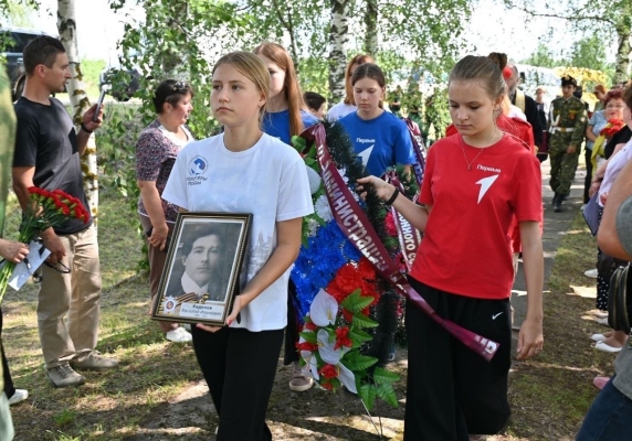 Добровольцы Ильинского и Тейковского районов приняли участие в захоронение останков участника Великой Отечественной войны