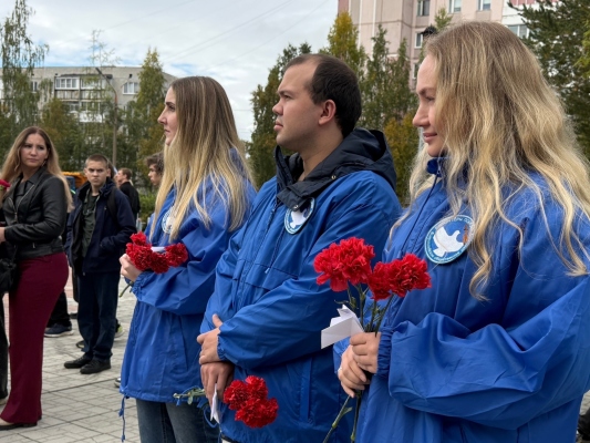 Память, которая объединяет сердца: Мурманская область против террора!