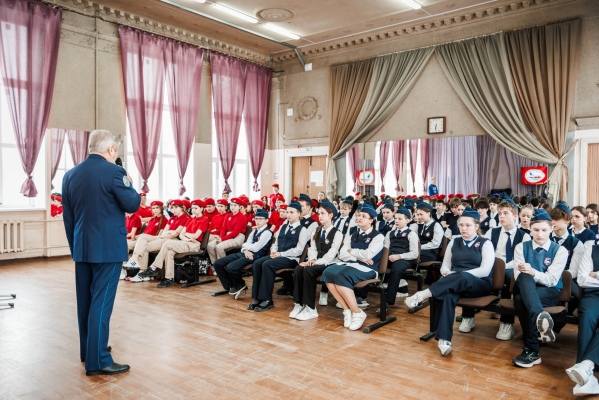 Нижегородские Волонтёры Победы провели «уроки мужества» в школах и вузах в канун годовщины вывода советских войск из Афганистана